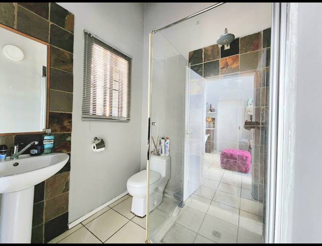 2 BEDROOM APARTMENT FOR SALE IN HONEYDEW